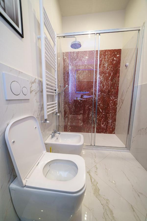 Romana Suites Милано Екстериор снимка